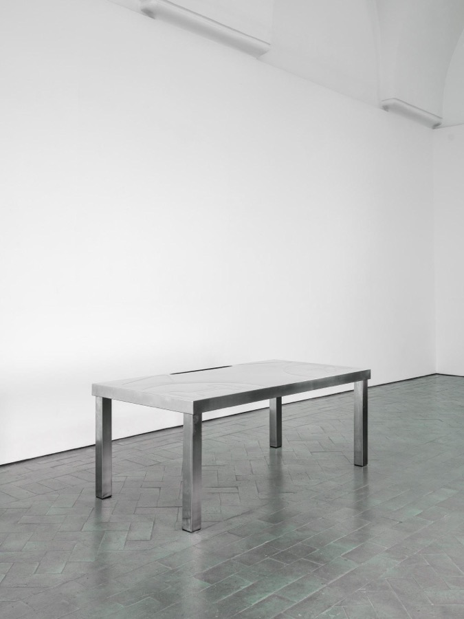 inohx workstation in gallery corner